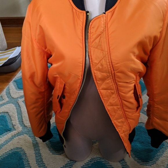 Alpha coat - Picture 6 of 9